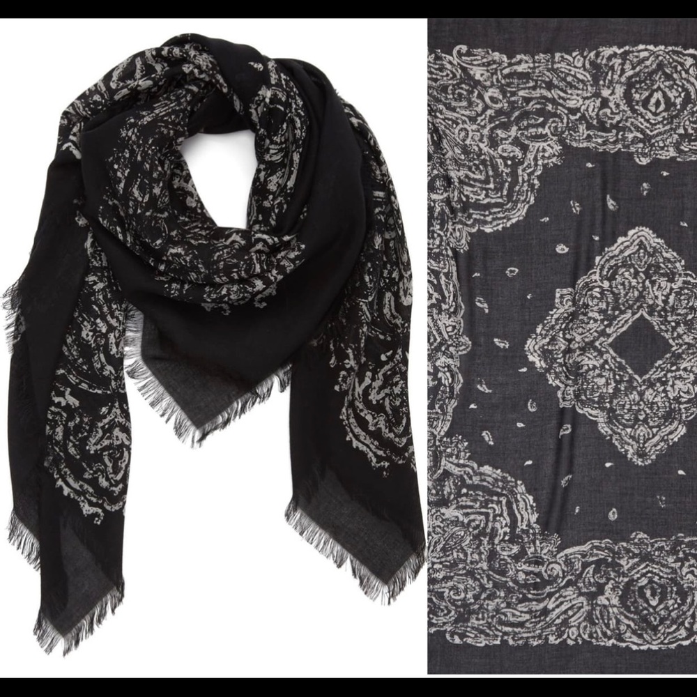 Treasure & Bond Bandana Medallion Scarf